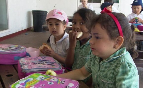 Schools urged to ban packed
