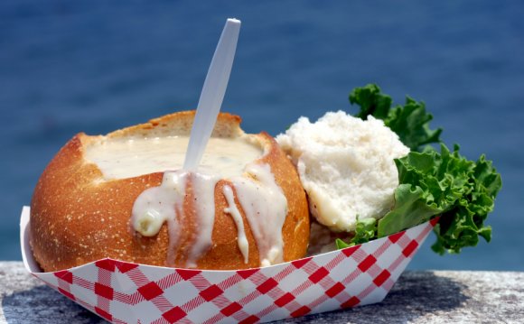 Seafood chowder in bread bowl