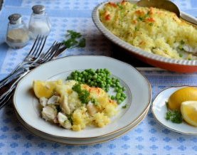 Easy Cheesy Family Fish Pie Recipe for the 5:2 Diet (300 calories) using #FishFight Haddock